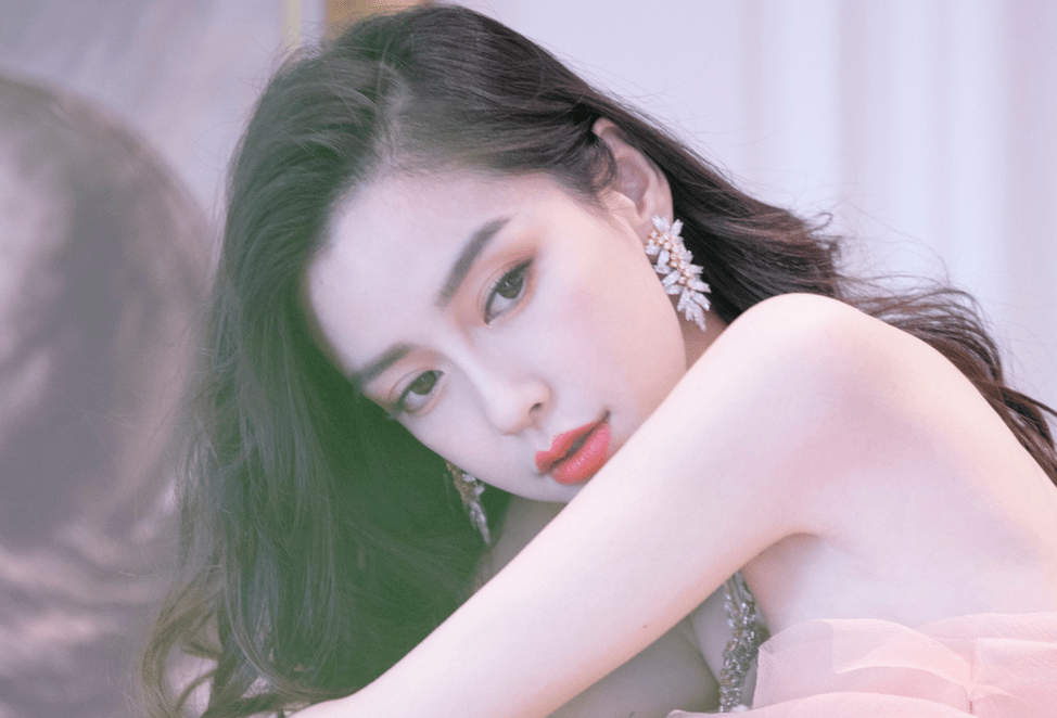 知情人曝杨颖被封原因,涉及搞不良引导,曾多次敏感时期上热搜_baby