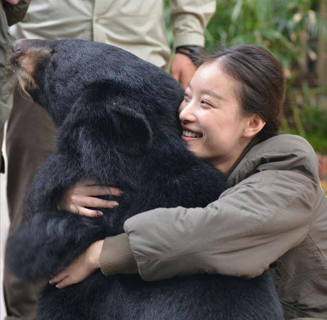 李宇春倪妮有爱细节图片