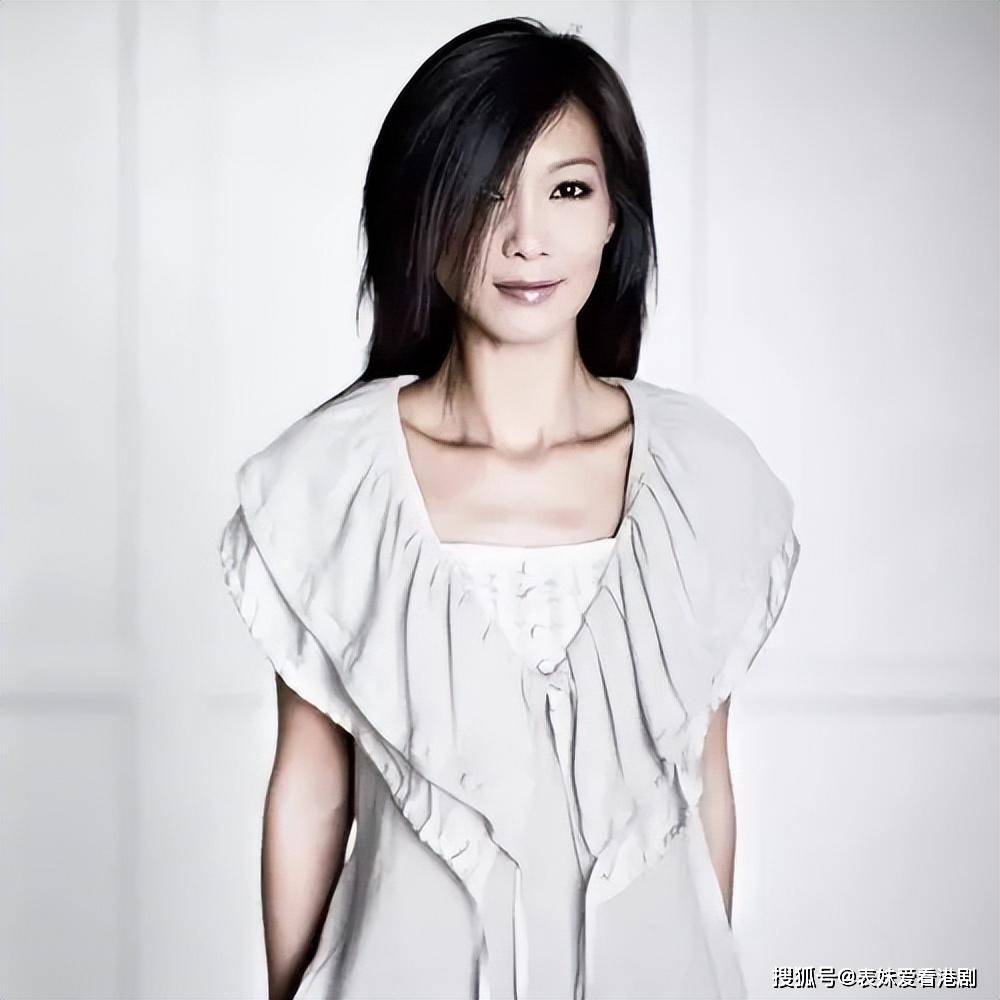 她是《皆大欢喜》的"林玉露",还是木婉清,曾与谢霆锋谈恋爱,如今查无