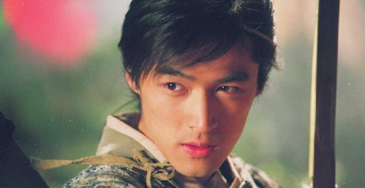 "盐系女神"江疏影的窝心爱情,和她生命中的7个男人_因为_赵薇正_赵伟