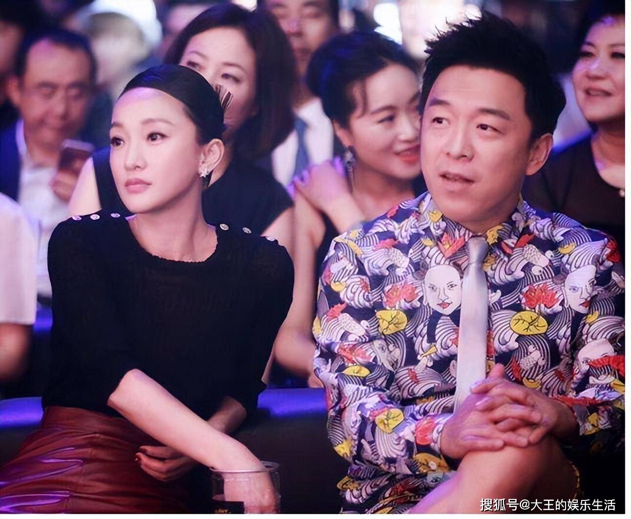 周迅拍戏不幸溺水,险些被淹死令人后怕,还好他及时出手相救_电影_黄渤