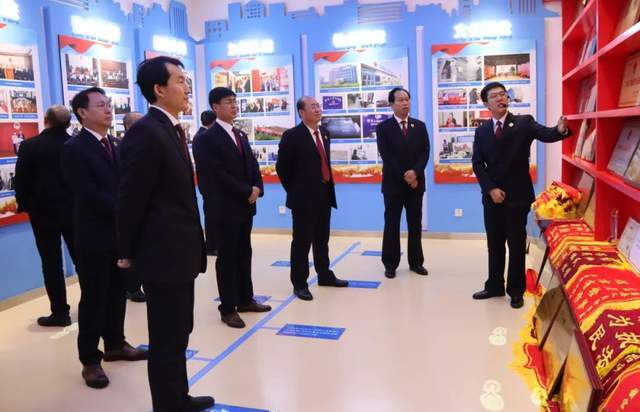 康保县检察院党组书记,检察长任源锦带领班子成员,中层领导一行赴蔚县