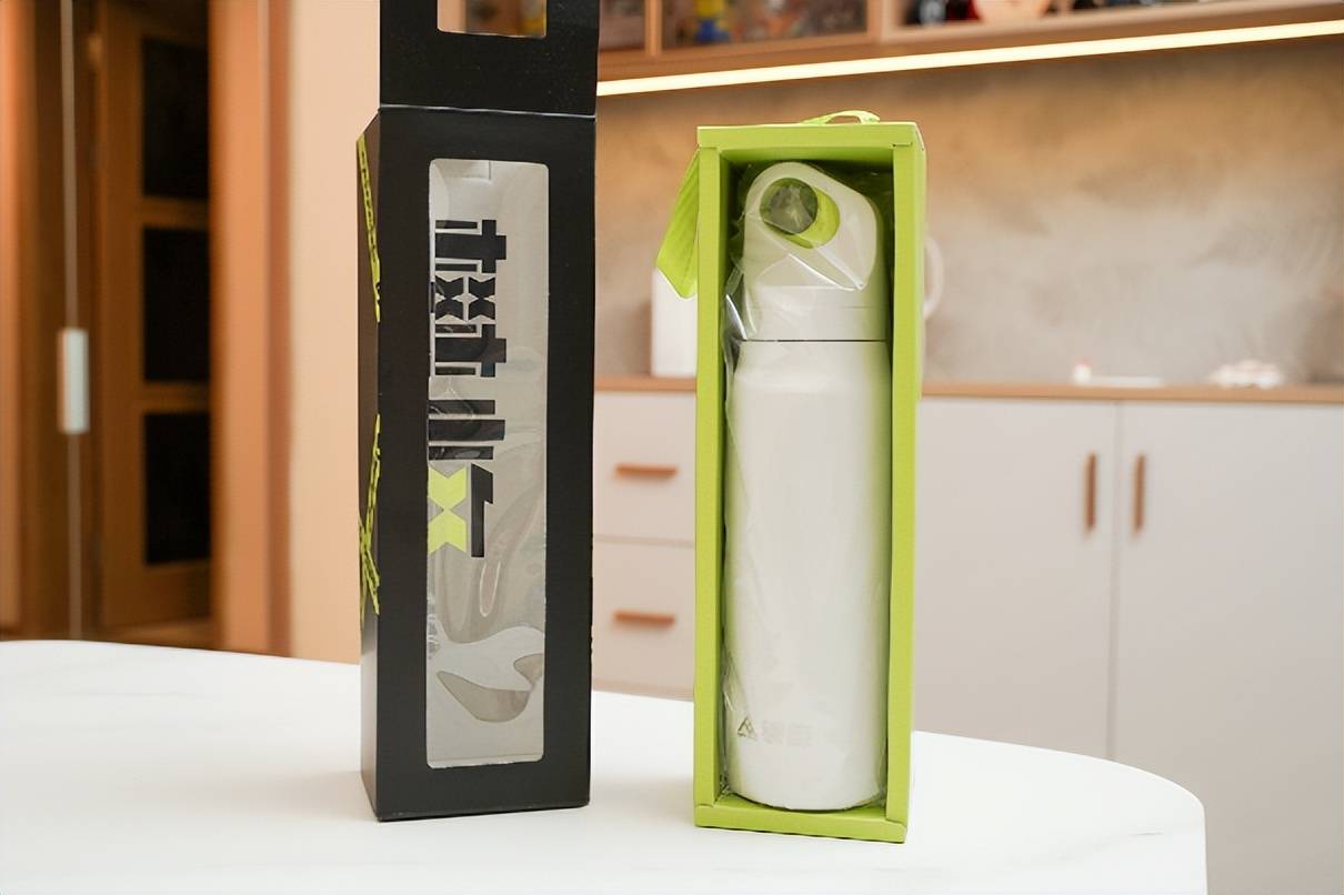 开盖饮水单手秒操作,攀峰保温杯你一定会爱上_杯盖_效果_设计