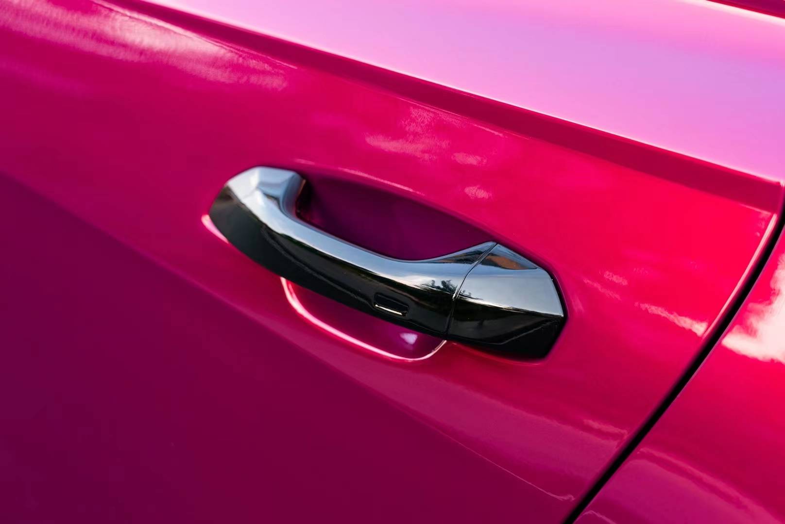 奥迪a6-ek改色膜琉璃塔塔红,又甜又辣的颜色_草莓_瞬间_酷酷