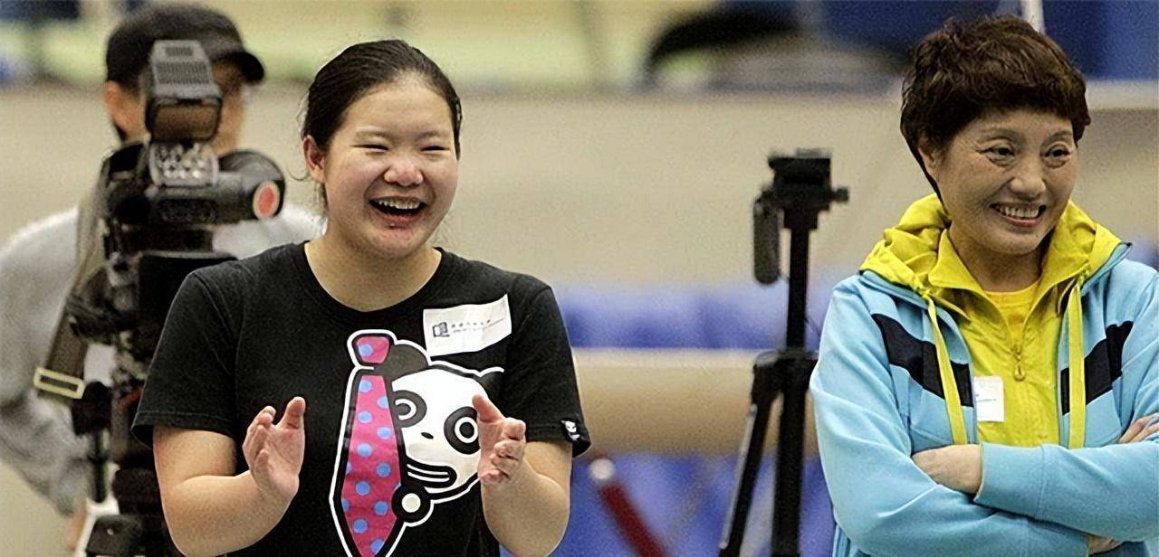 15年,27岁程菲出席鲁豫有约,谈起退役那刻:感觉是被天放弃_程立高