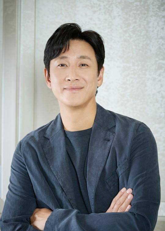 李善均毛发检测阴性10个月没沾毒,韩网友鼓掌:比戒烟难_调查_警方