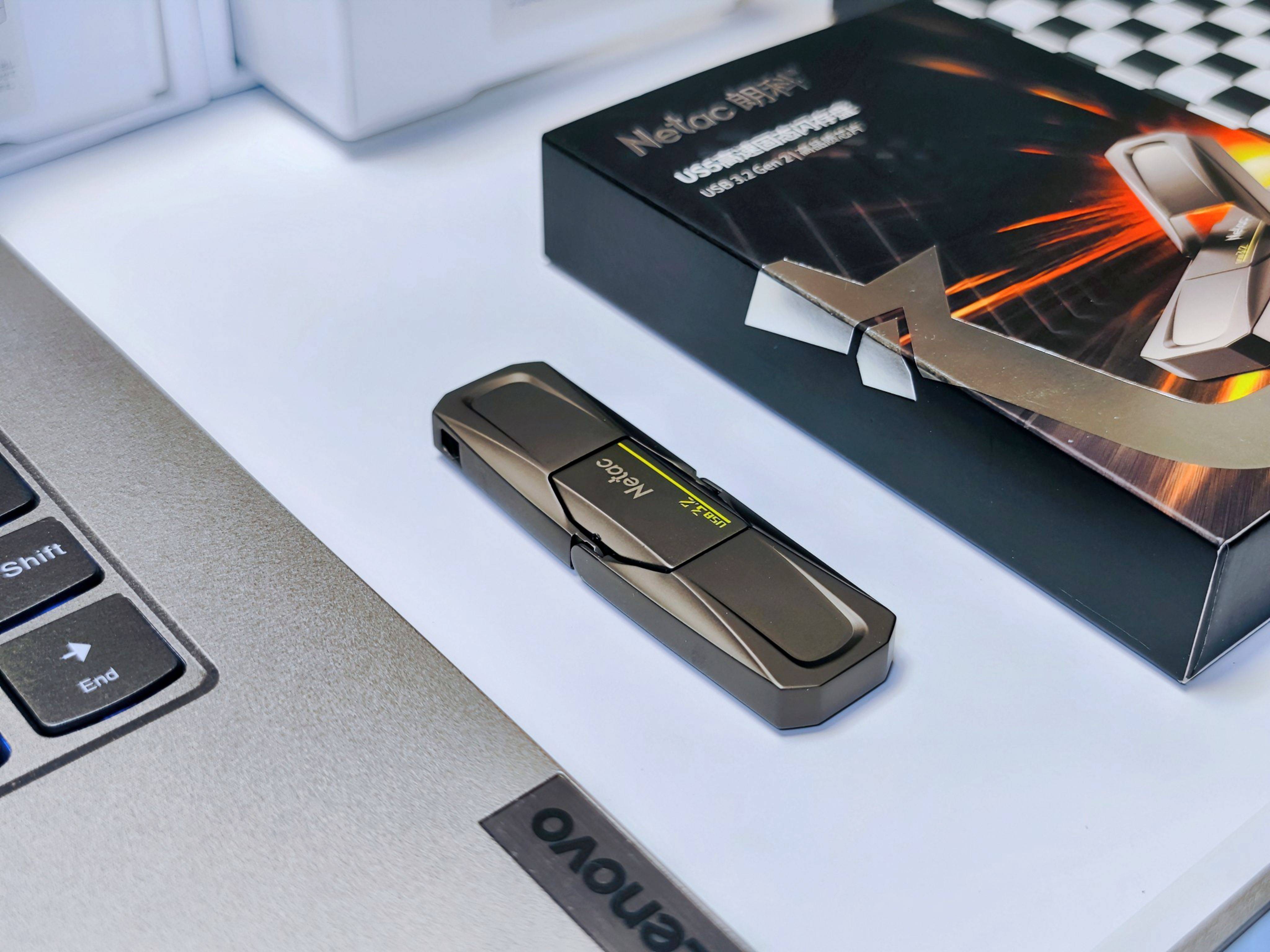 数据先锋|U盘的尺寸,SSD的速度,朗科"跑王"US5带你实现传输路上的弯道超车!