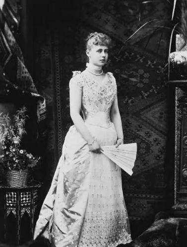 英国国王乔治五世,一个对妻子极致忠诚的国王_玛丽_女王_母亲