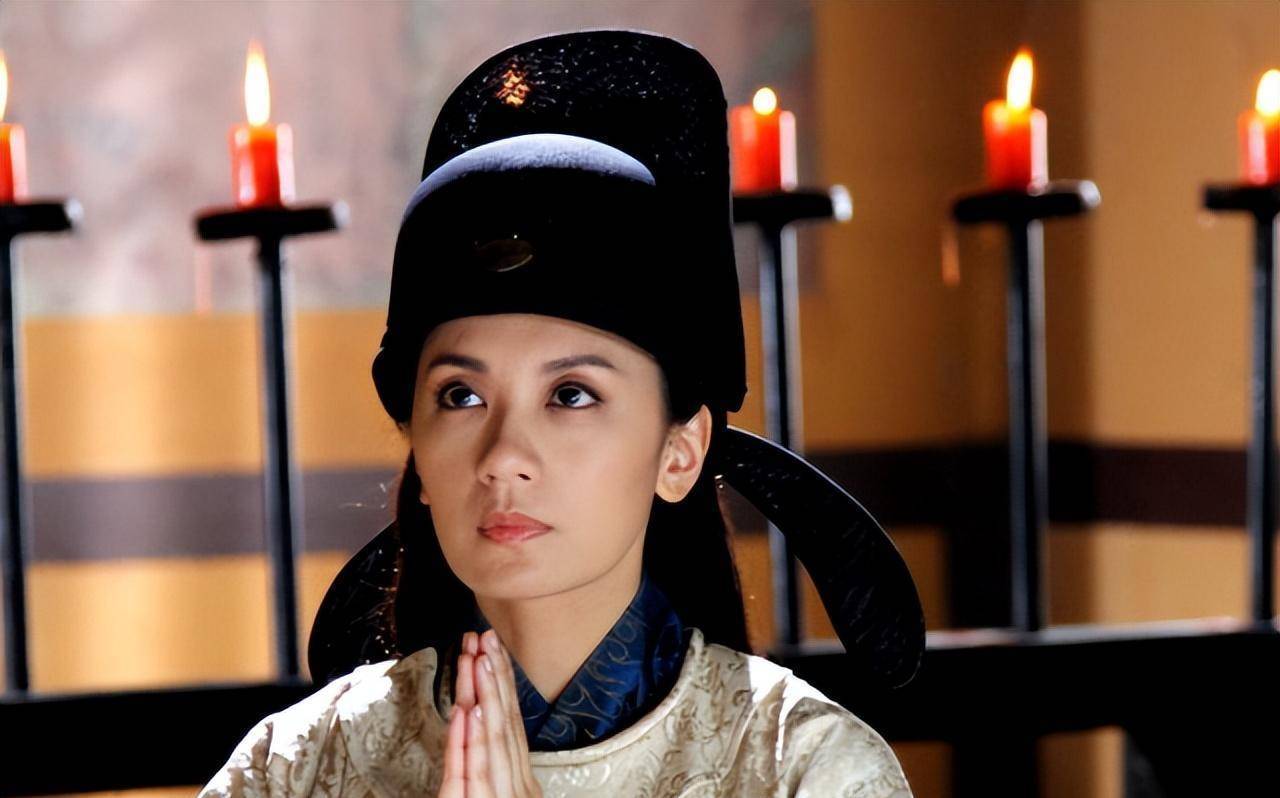 上官婉儿究竟多肮脏?她认贼作父甘愿为奴,视男人为玩物随心所欲_武则