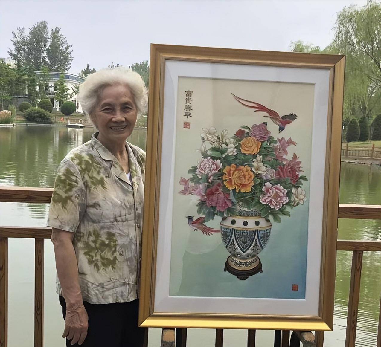 1978年,越南政府居心不良,拉拢邓金娜入党,邓金娜:我是中国人_罗瑞卿