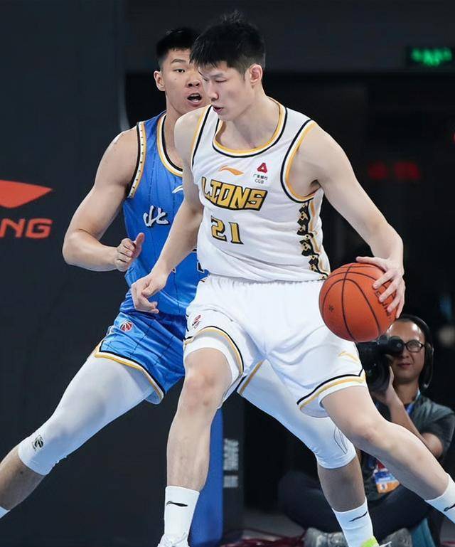 cba护筐能力榜,18岁新星独一档,状元排名第六,王哲林排名第八_防守