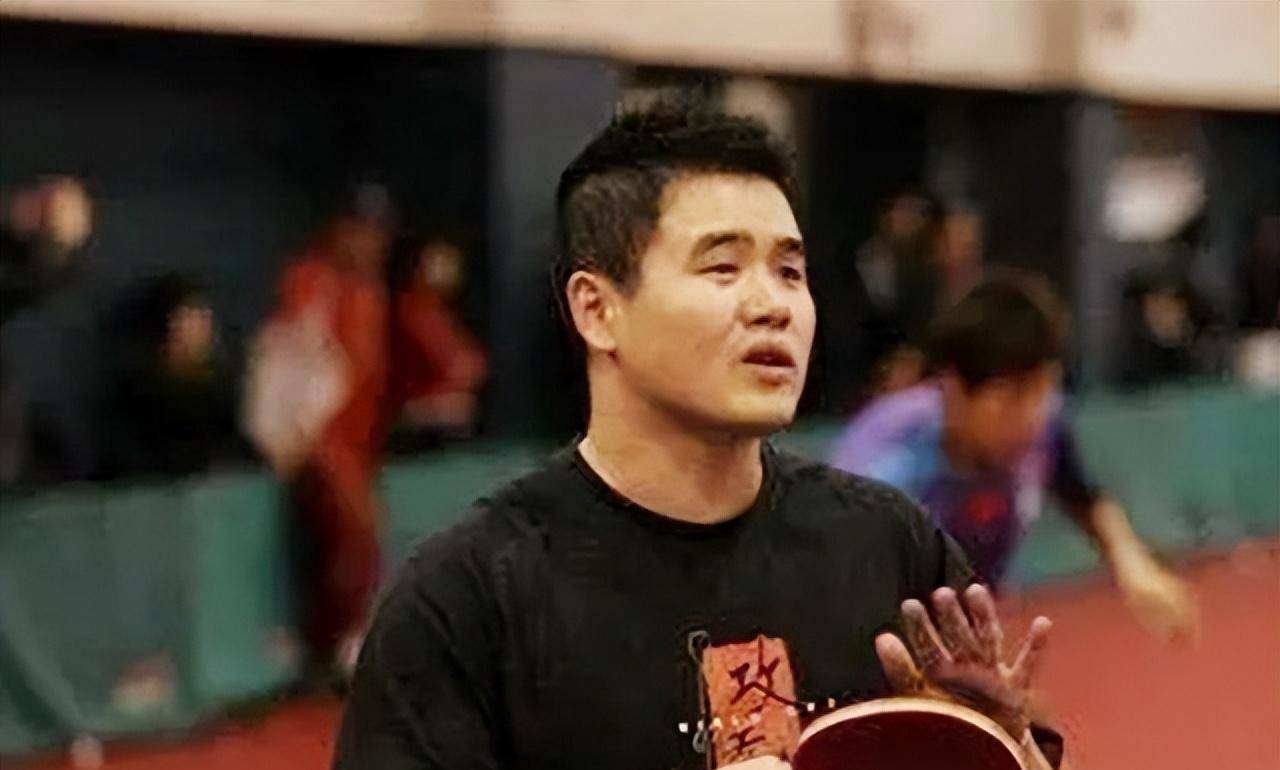 国乒刘国正:受伤后前女友与他分手,退役娶小9岁舞蹈出身的师妹_比赛