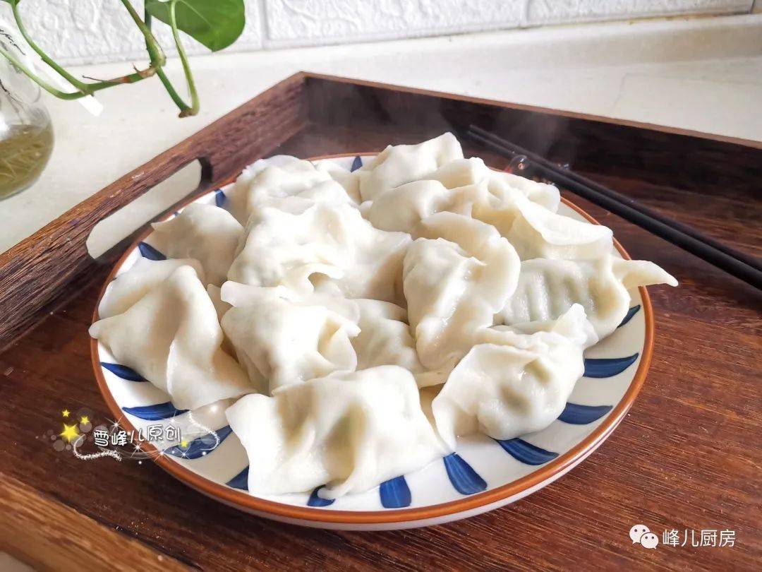 鮁魚餃子是膠東地區很有名氣的傳統美食,因鮁魚鮮嫩,富含蛋白質