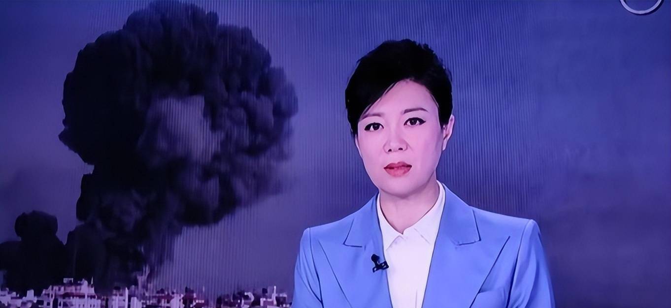 央视主持人文静直播中门牙掉落,她的反应赢得网友点赞!