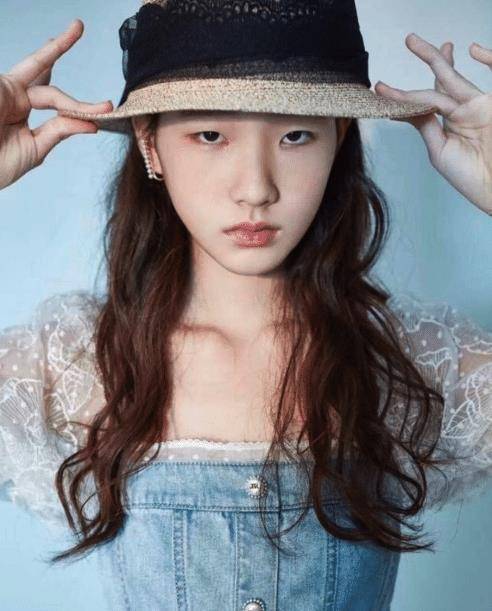小s女儿许曦文镜头感超强,一出道就被冠名"高级脸",我慕了!