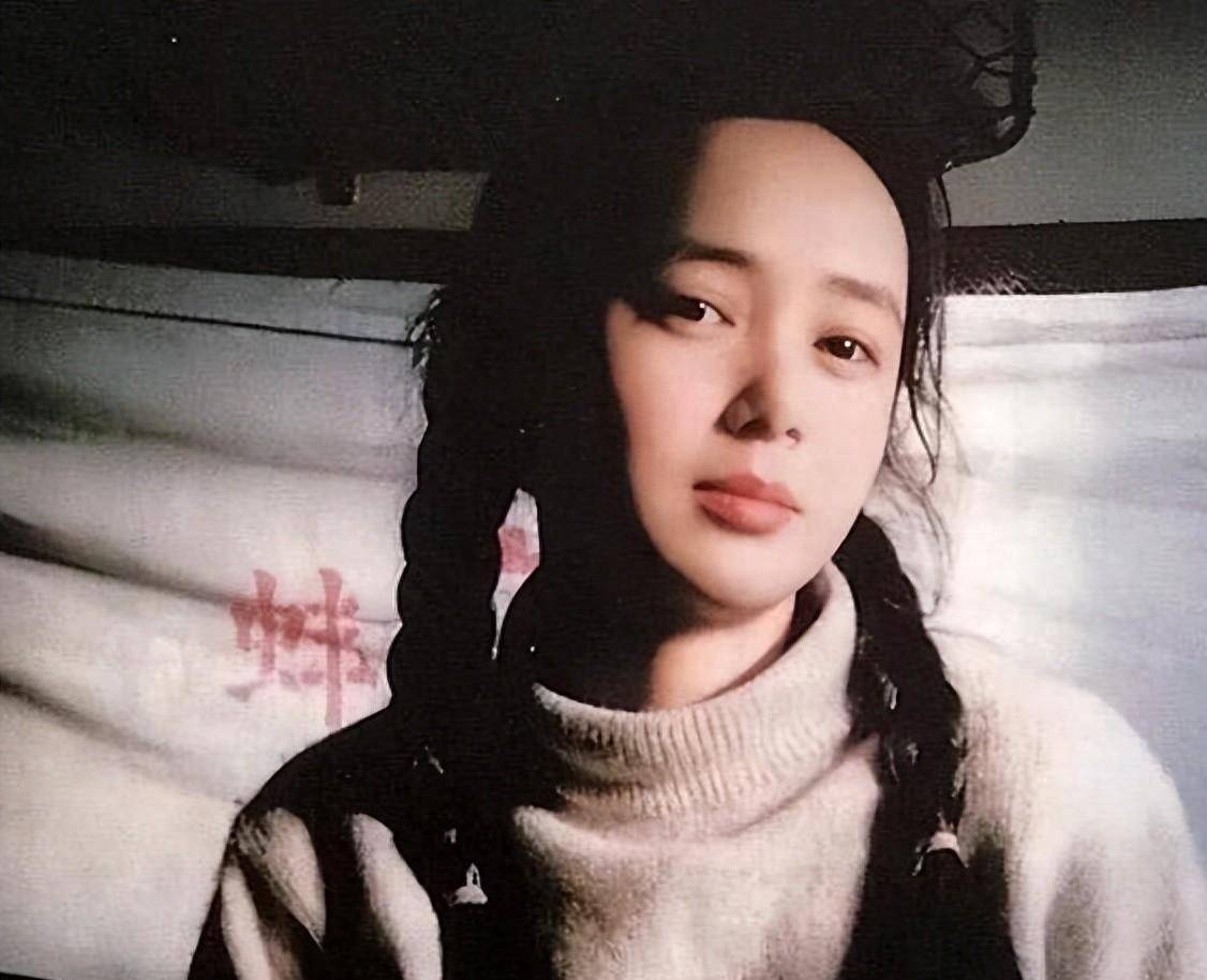 回顾:已经56岁的蒋雯丽,依然青春气息十足,如今时尚犹存_蒋丽雯