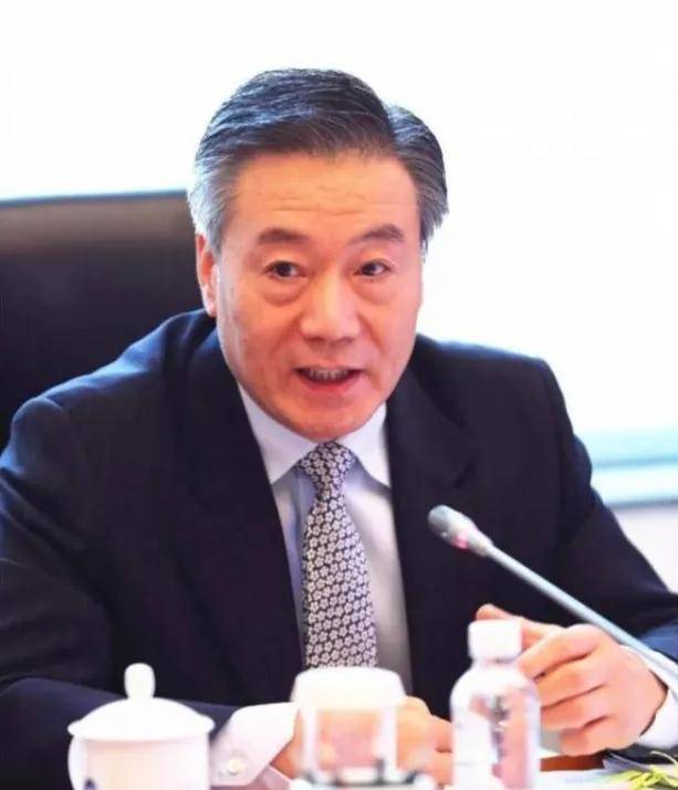 1996年至今中国建设银行共有十任行长,其中一人升正