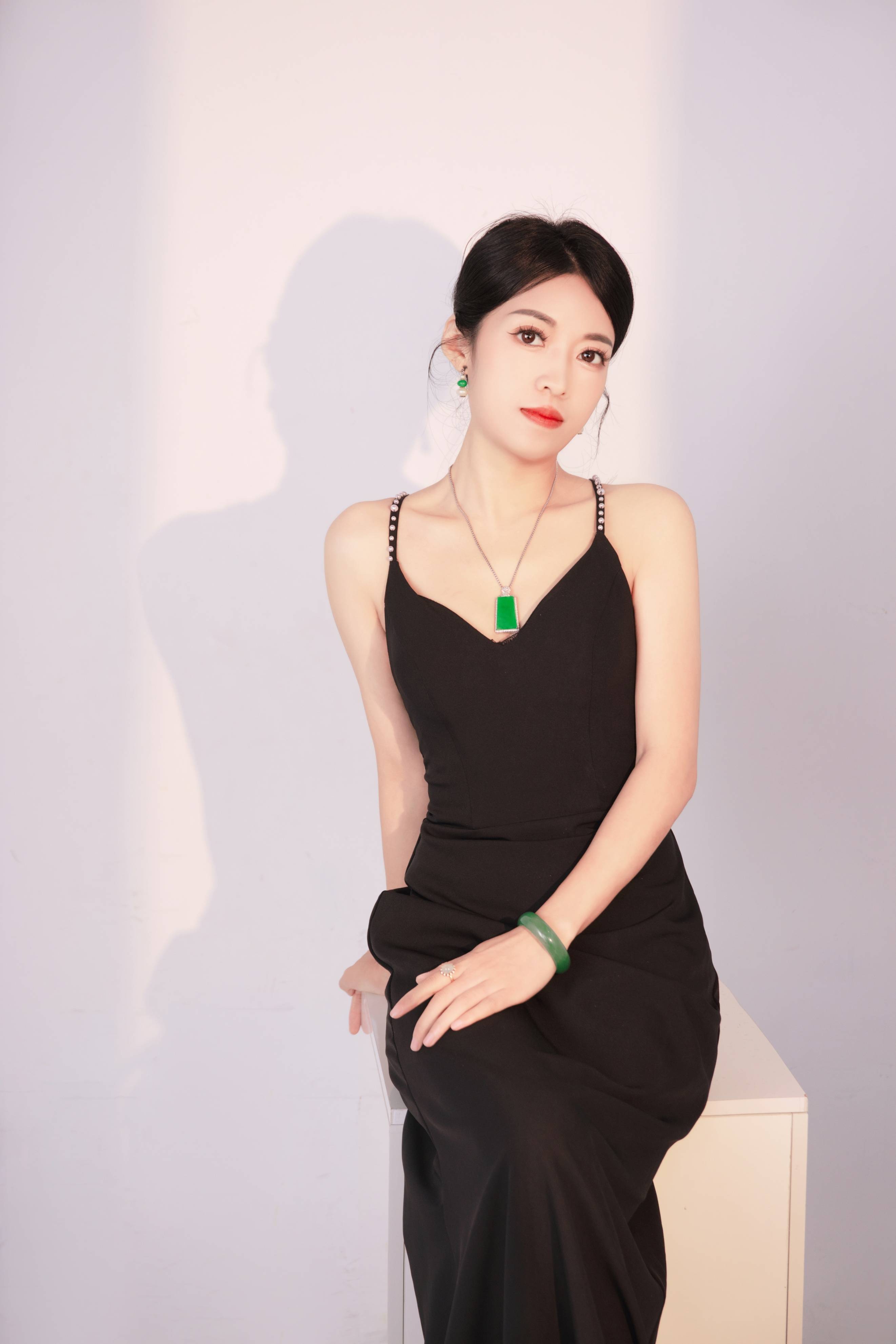 高级珠宝首饰鉴定师吴美玉大师