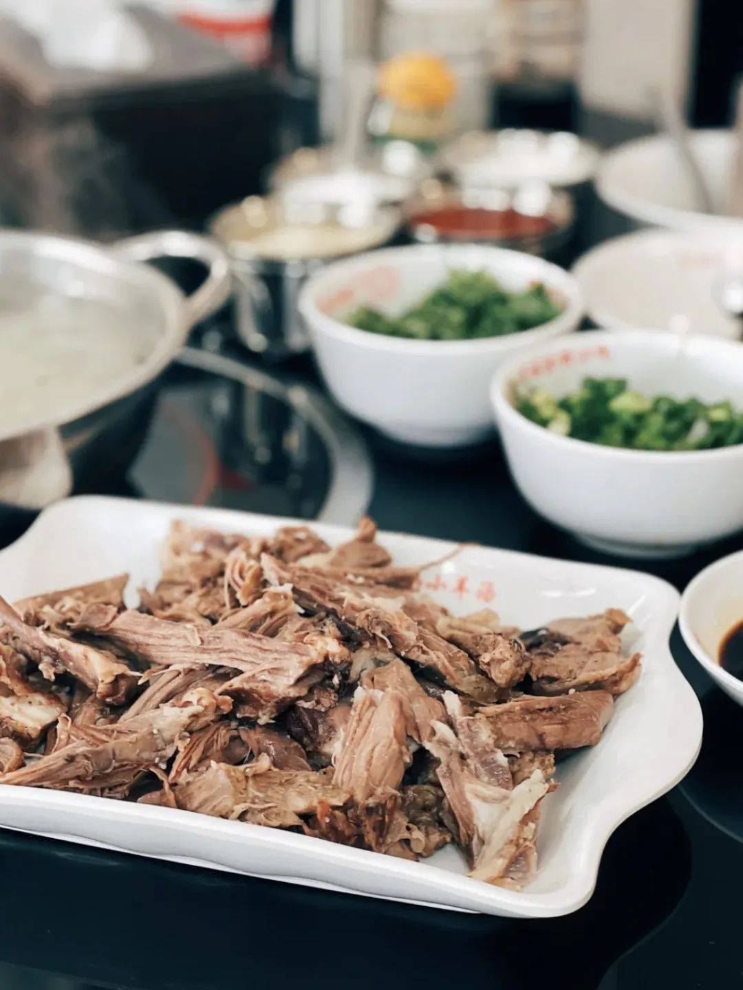 靠一碗羊汤出圈!