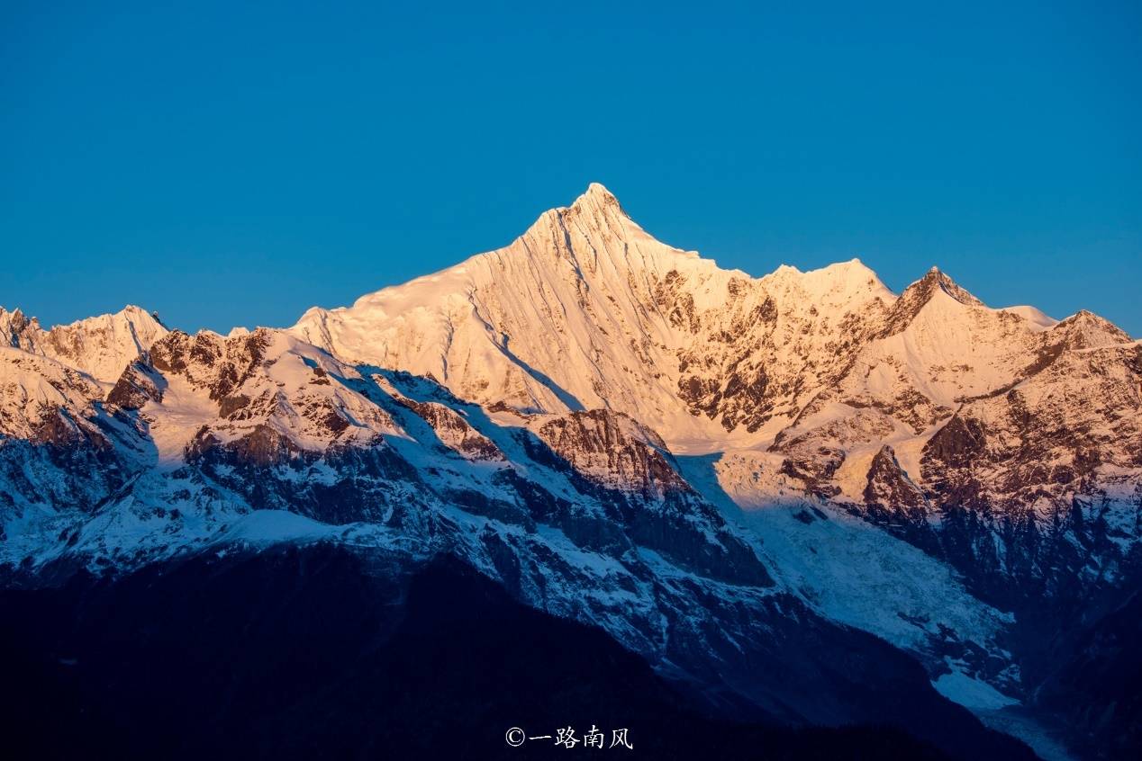 雲南第一峰,被譽為