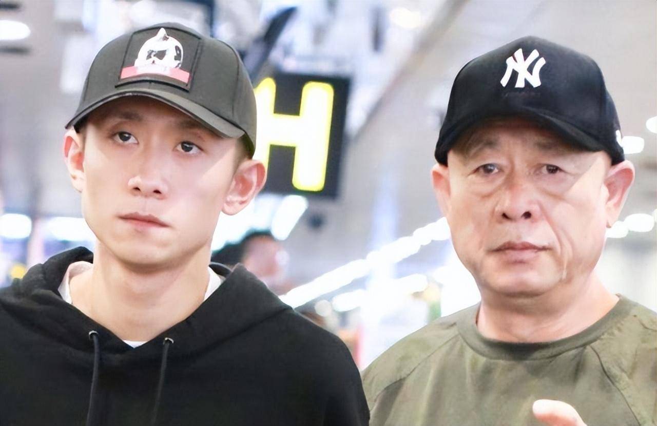 张一山透露了父亲的真实身份!