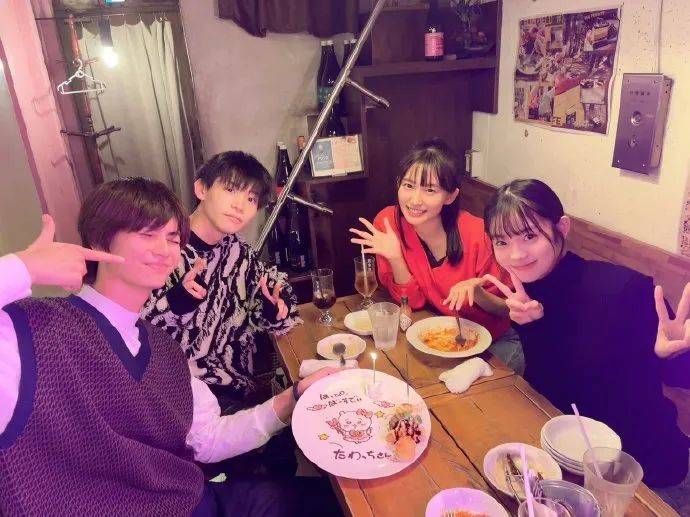 假面骑士:a哥结婚亚树子送上祝福,樱井姐弟三人为莲太郎庆生