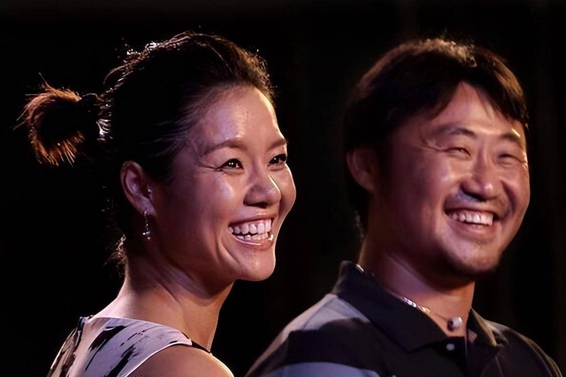 丈夫与李娜在产床上商议再要一个,李:去死吧_姜山_妻子_网球