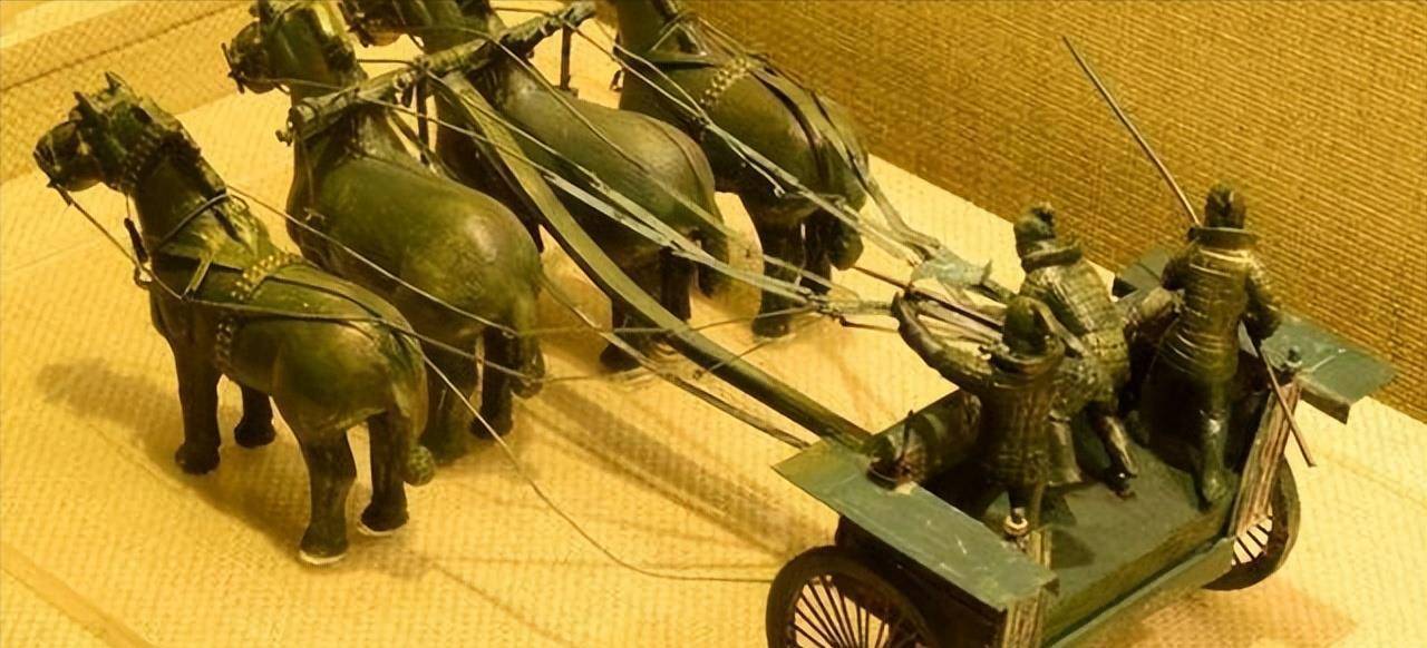 战车在商朝战争中扮演着怎样的角色?周朝崛起过程中经历了什么?