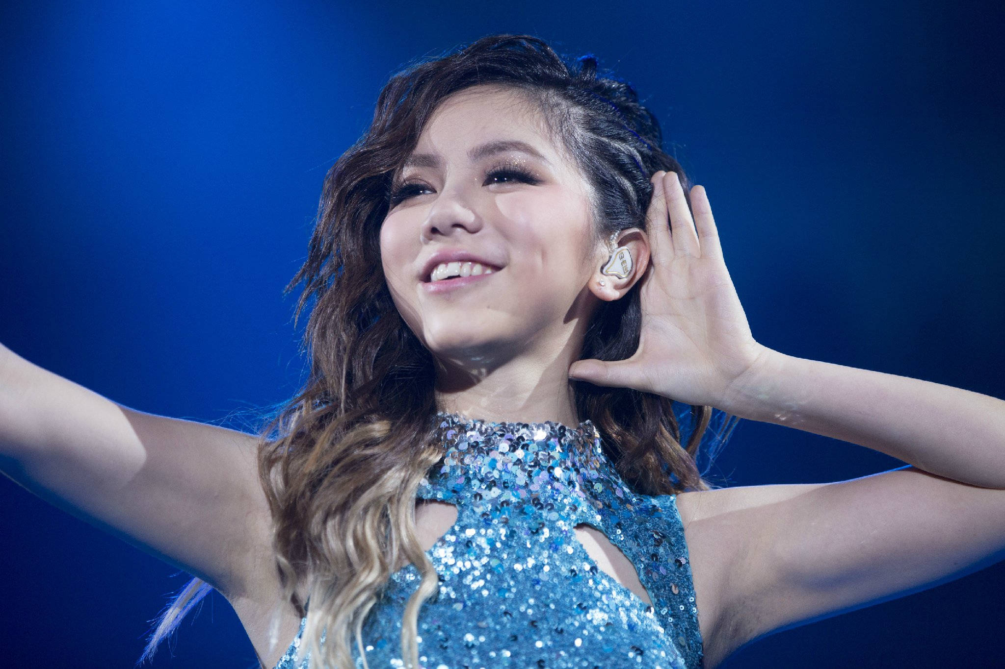 改为直播颇为大胆,那英小美玲花呼声高_节目_招商会_国际版