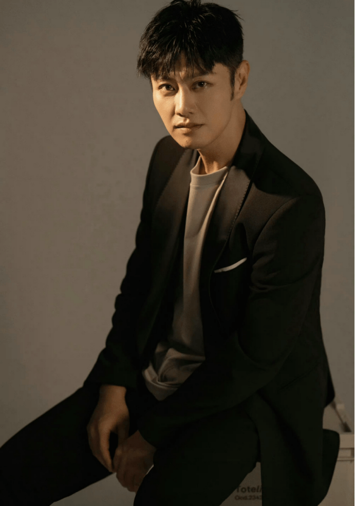 大叔爆改日系花美男?_赵荀_角色_特种兵