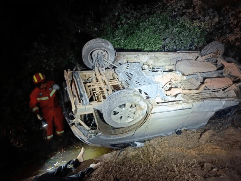 离大车远点,广西灵山一面包车与货车相撞致6死1伤_事故_车辆_驾驶员