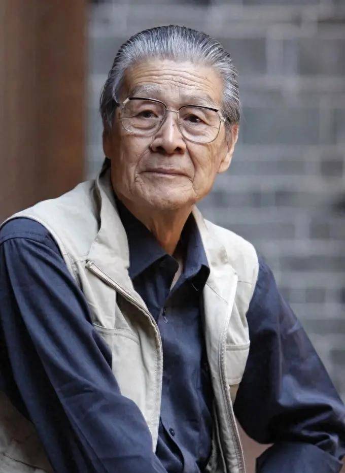 蓝天野:白天是演员,晚上当"间谍",隐姓埋名75年成就姜子牙_一生_北京