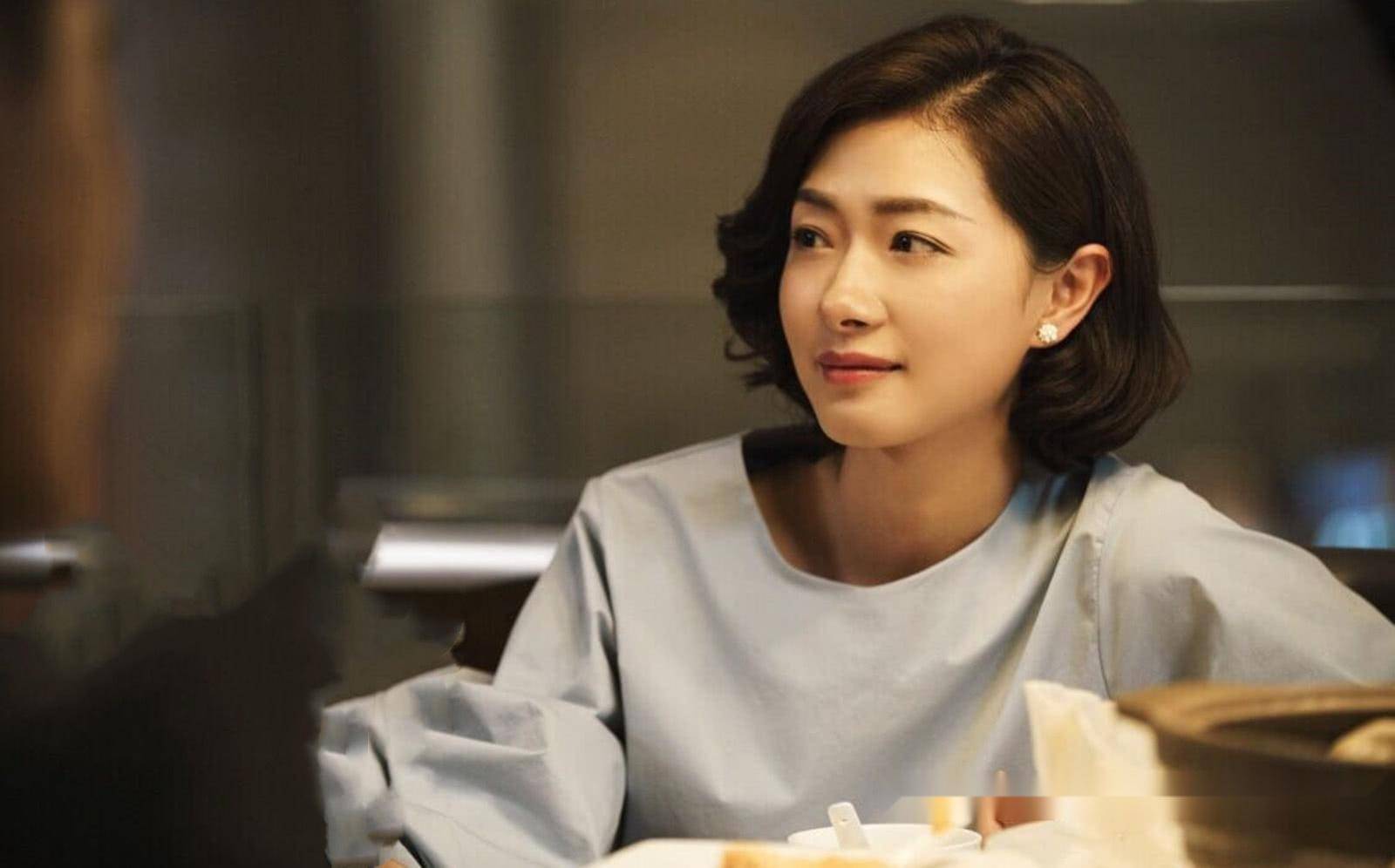 最后,让我们祝福万茜,祝福所有选择不结婚的人们,希望他们都能过上