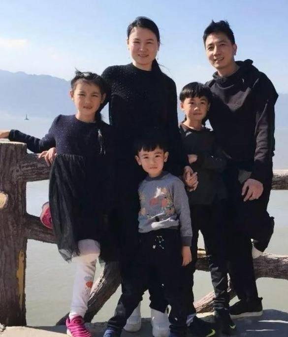 林生斌相貌堂堂,还有几个优点,朱小贞爱上他的确是合情合理的_女人
