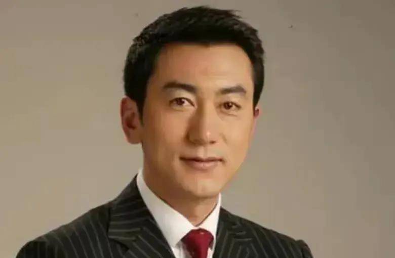 低调17年,比嫁豪门还幸福_鲁健_郑天亮_工作