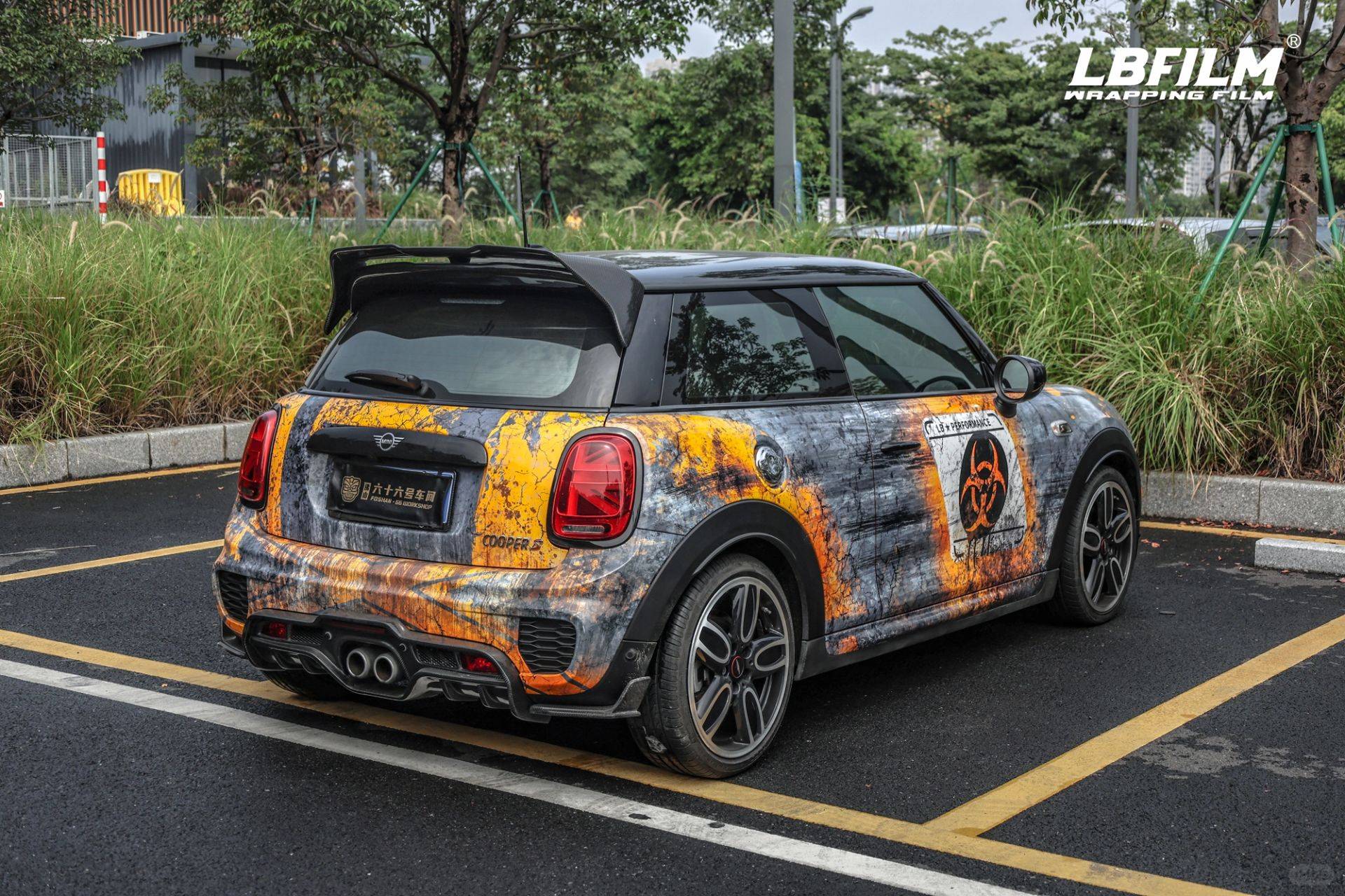 宝马mini-lb改色膜末日生化涂装,直接让电影照进现实_彩绘_程度_标志