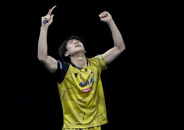 4-3逆转国外名将,梁景坤获得男单冠军!_梁静坤_比赛_控制