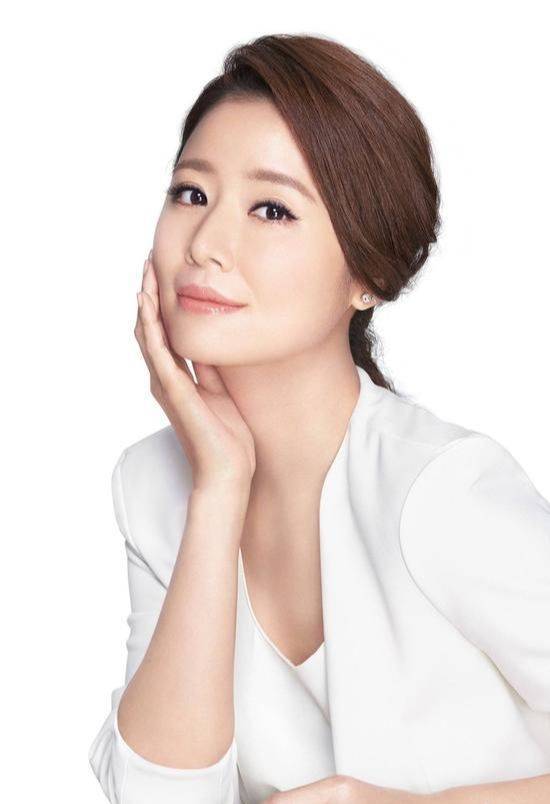 林心如47岁的妩媚风情吸引了无数目光!_魅力_才华_图片