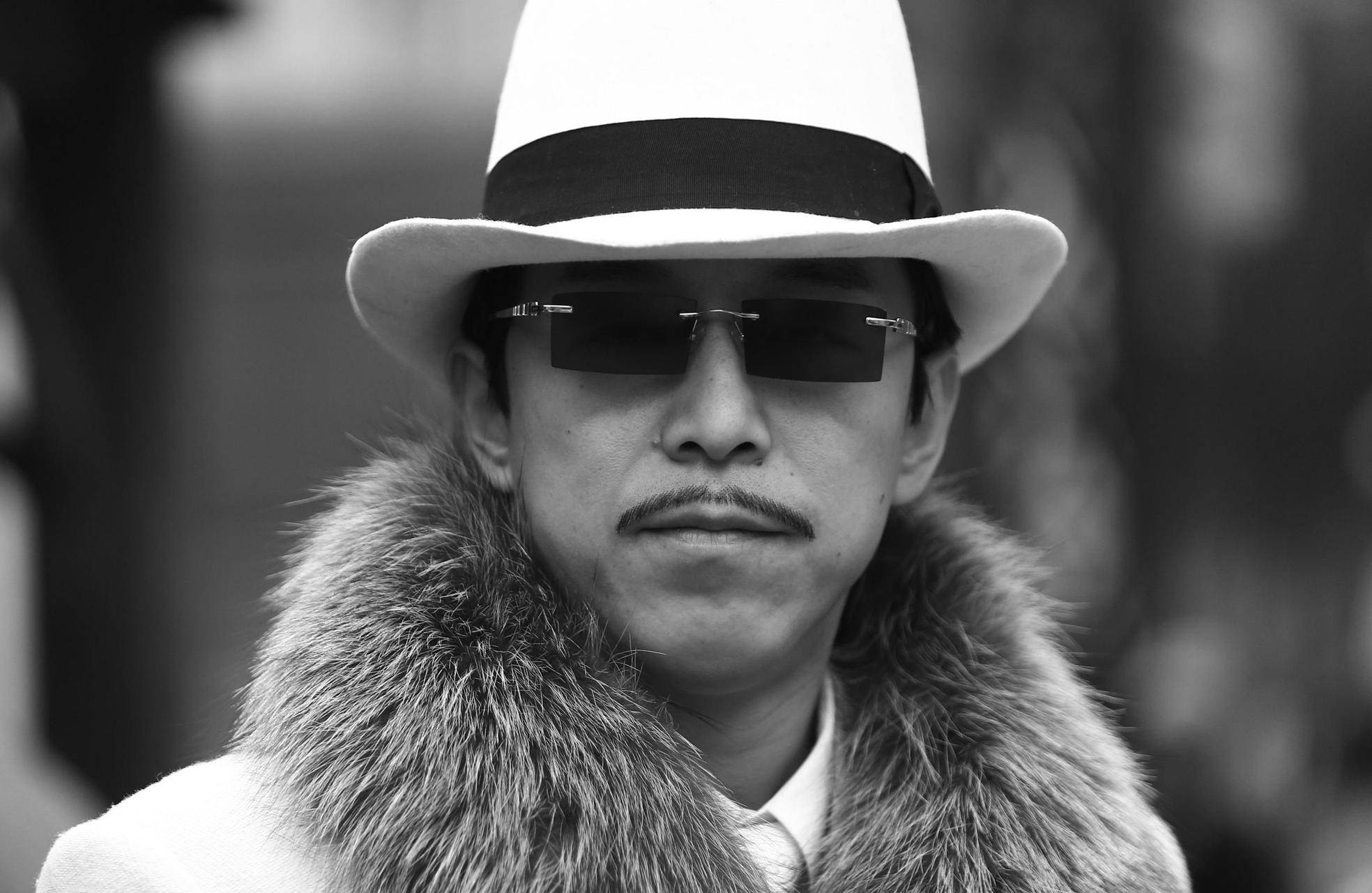 "草根明星"黄渤的上位史,和他背后的男人,你不知道的秘密_管虎_高虎