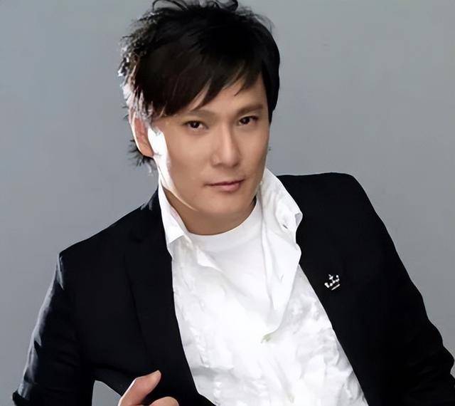 丑,李宗盛嫌他呆,被指已过气,一场演唱会打脸无数人_音乐_张信哲_歌曲