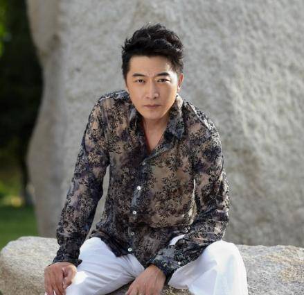 娶影后做老婆,一家人生活幸福美满_邵峰_因为_刘欣为