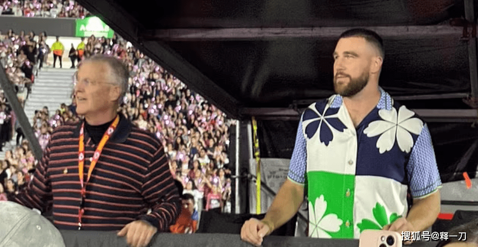 "那是我的男人",她的父亲也在场_特拉维斯_泰勒·斯威夫特_女朋友