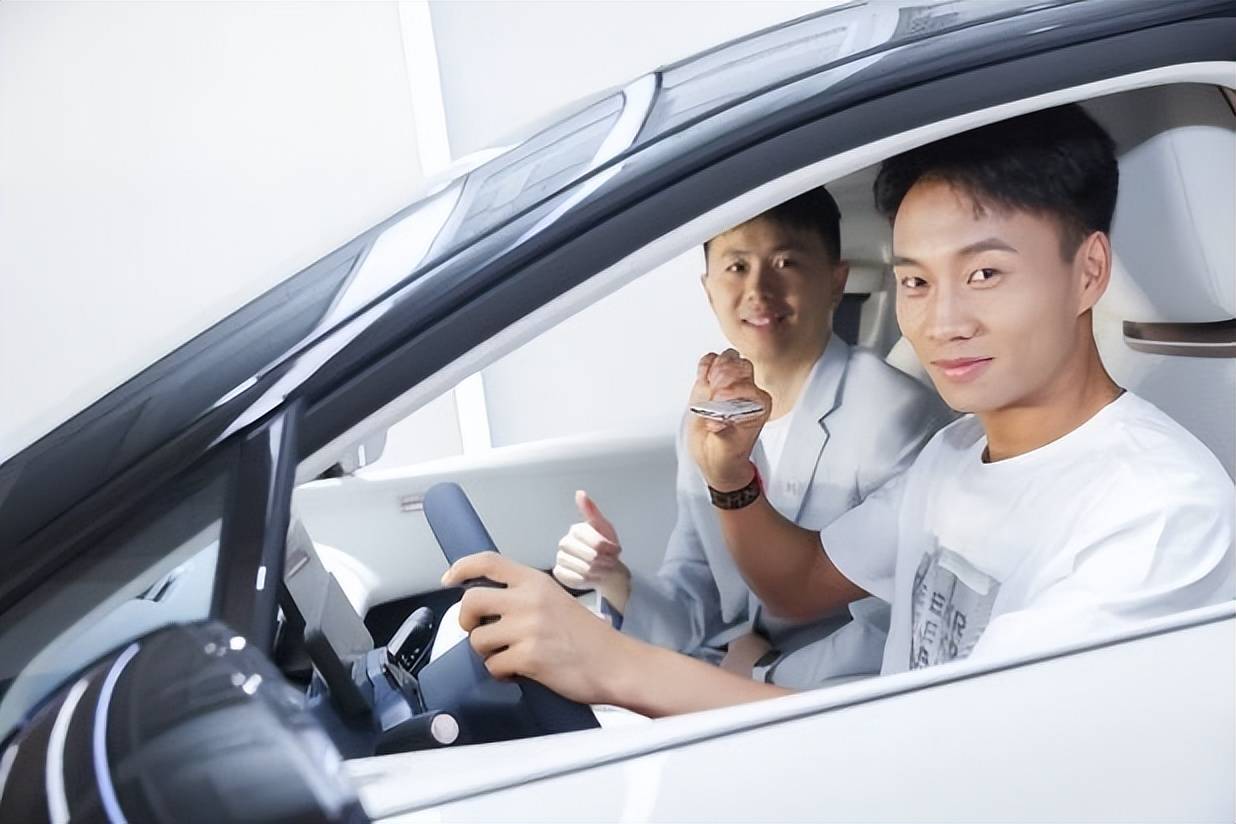 亚运冠军与冠军车极氪完成“双向奔赴”,网友:嗑到了_搜狐汽车_搜狐网