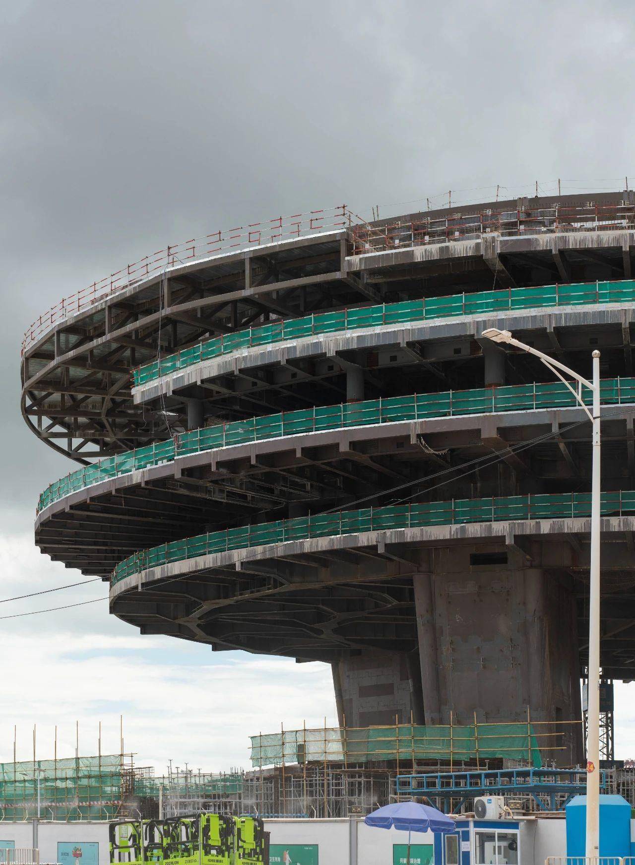 腾讯"企鹅岛"科技园区效果图惊艳曝光,未来科技之城呼之欲出!