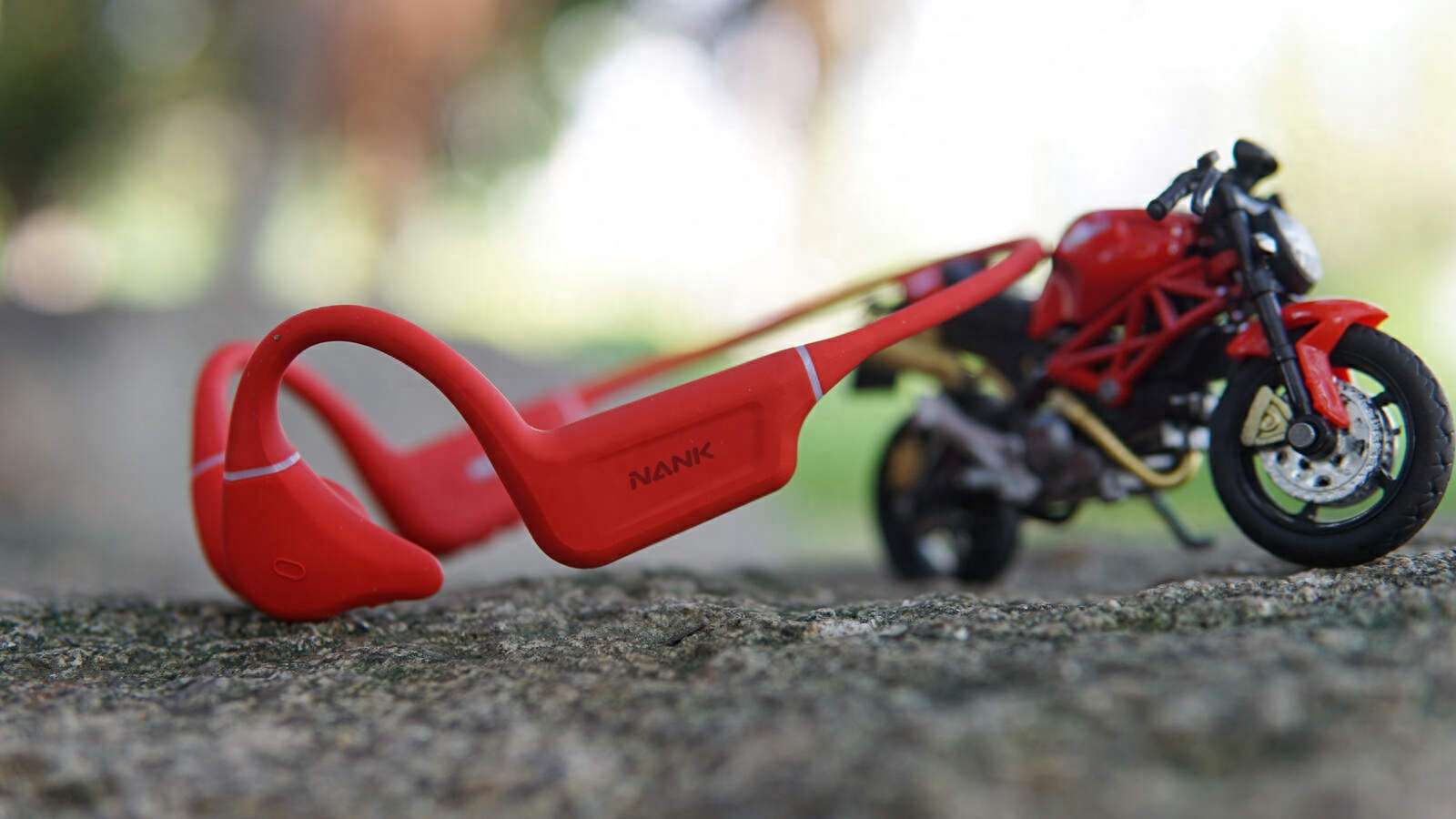 骨传导耳机是利用什么原理听歌?骨传导耳机对耳朵好吗