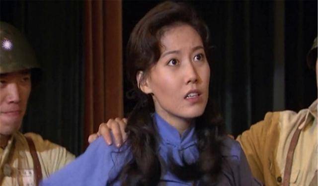 军统美女特工,冒死给地下党报信,11年后反而救了自己一命_王化_康乃尔