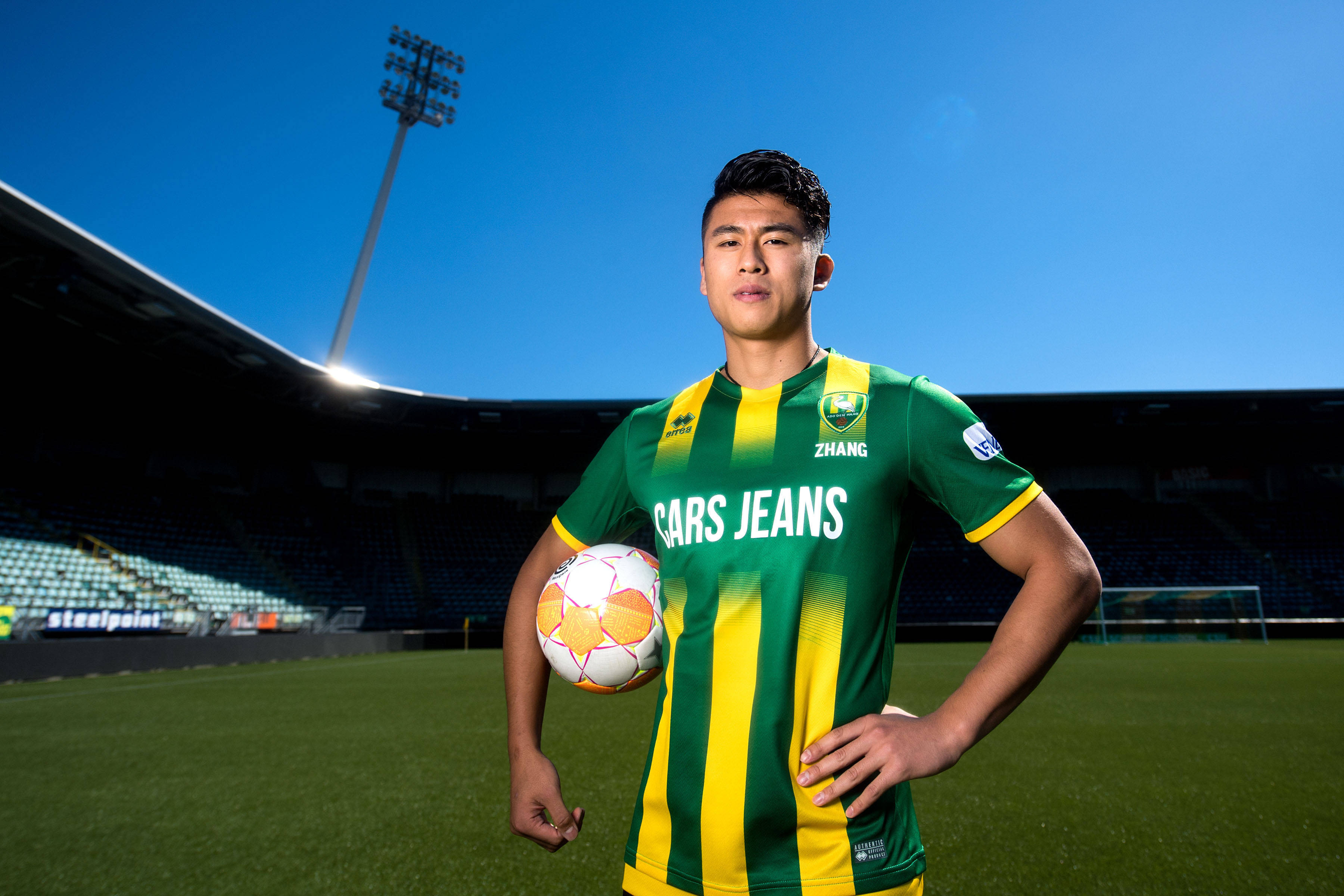 替代归化球员艾克森的张玉宁 今年一球没进 为什么还能入选国足