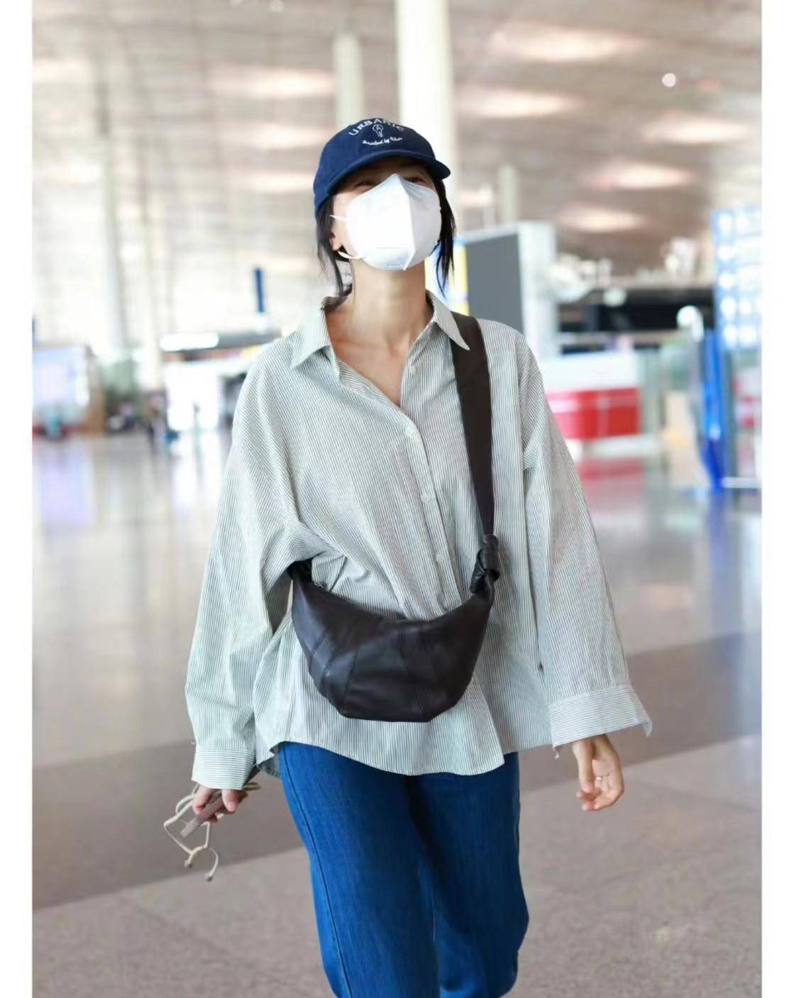 高圆圆超嫩走机场!