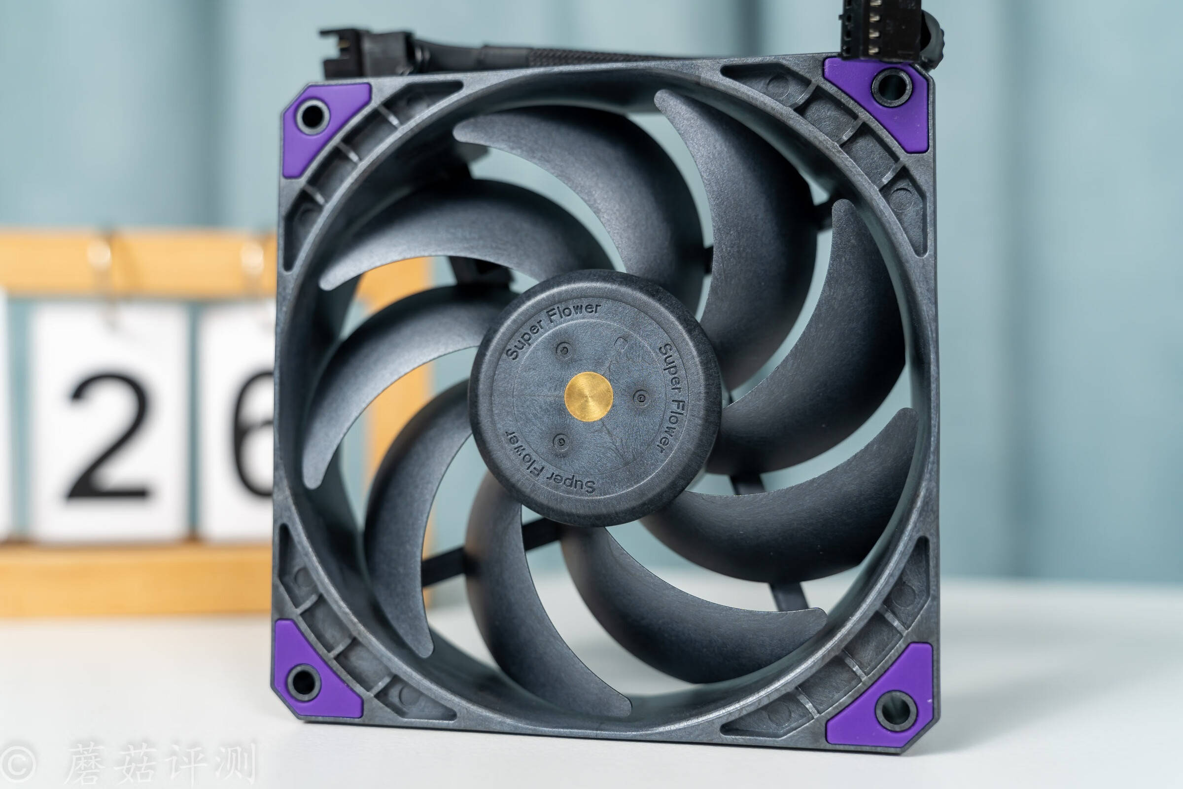 振华megacool巨风12cm机箱风扇 评测