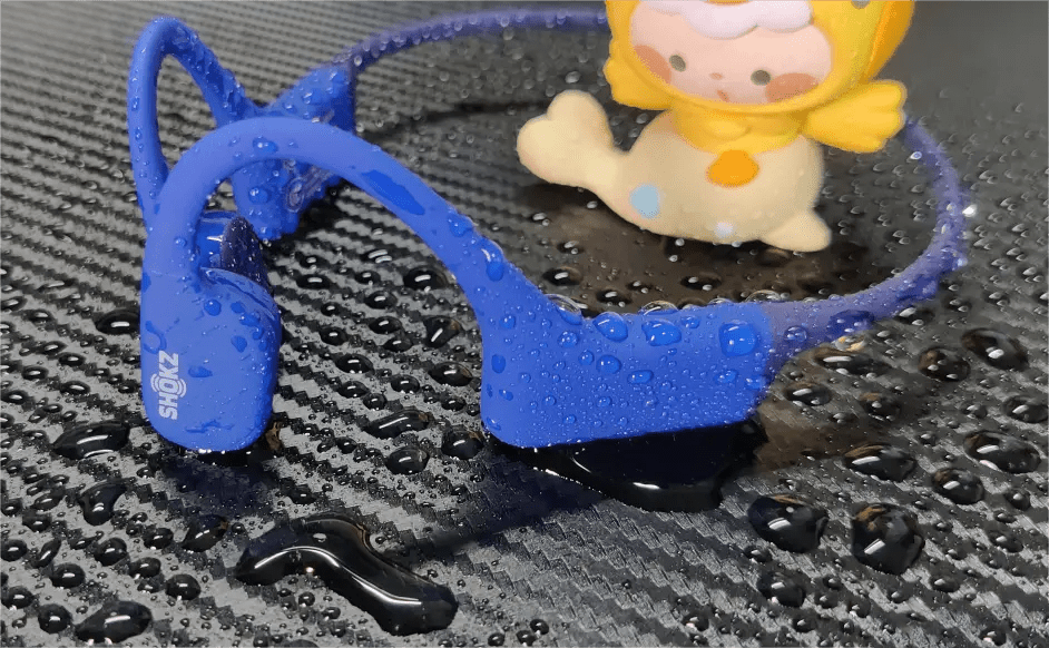 油耳朵适合戴什么类型耳机,对耳朵伤害最小的耳机类型分享